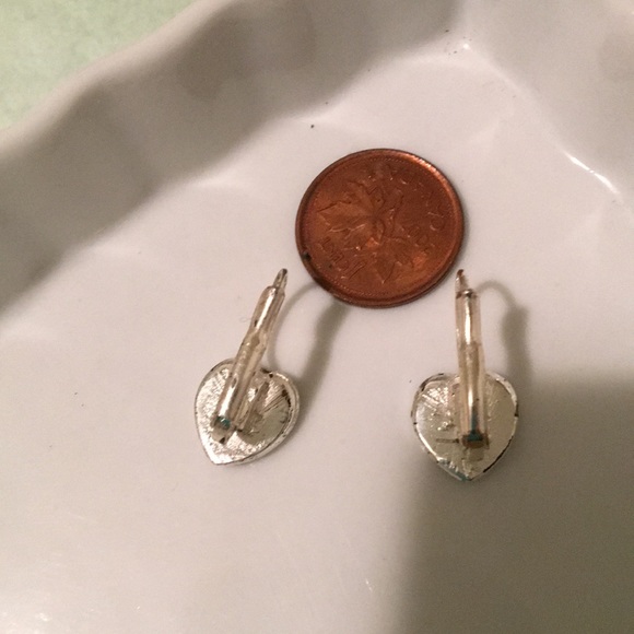 Earrings - Picture 6 of 8